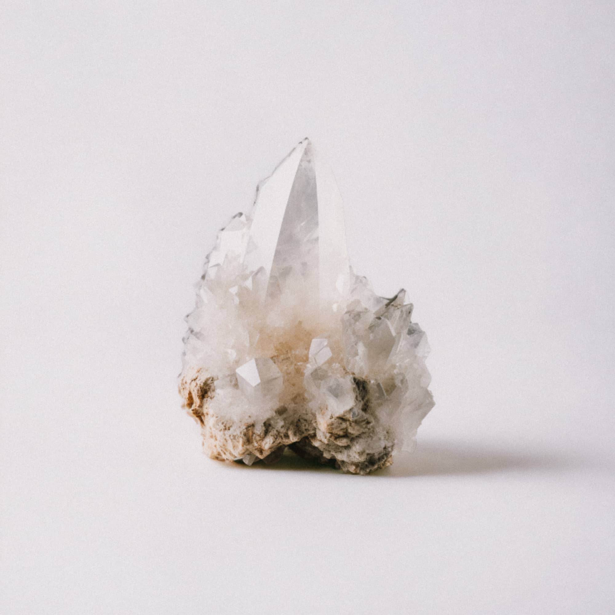 Quartz : Vertus, Propriétés et Signification de la Pierre